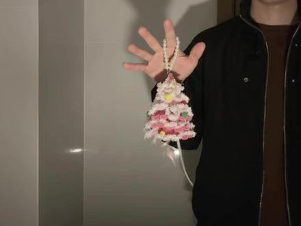 圣诞树小挂件教程来了#手工diy #礼物 #圣诞 #扭扭棒