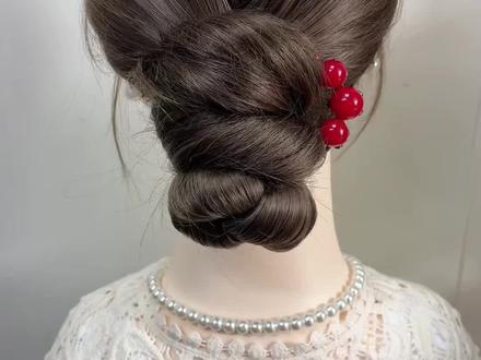 年后复工最好看的四种发型
简单易上手
赶快收藏学起来
#扎发教程 #简单易学 #发型#教程#编发教程