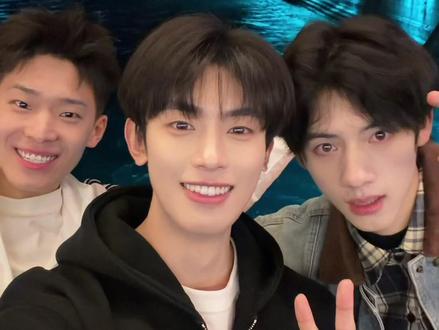 完美旅游搭子 be like
#旅游#旅游搭子#百度文心助手 #百度APP