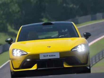 GT7 首台中国车正式上线 #小米汽车 #GT7 #雷军