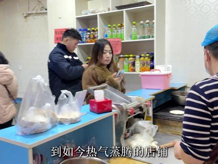 原橡胶厂门口 那个浸满汤汁的肉夹馍,我想让所有银川人都吃上!#美食 #分享家乡美食 #小店 #肉夹馍 #怀远夜市