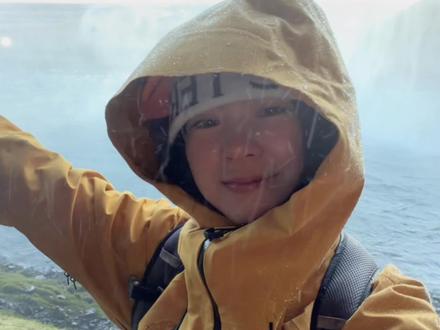 96年出生的女生邓怡然本人想说的话 我是新闻里所说的96年出生三十岁退休的女生邓怡然本人,我用了十多年的网名是叮当奇奇,你们可以叫我奇奇,也可以叫我退休姐
#日常vlog