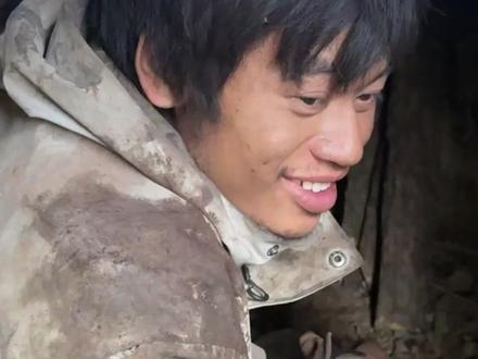 荒野求生幕后安全员点评林北,称他伪装成猴子,但内核是“齐天大圣”,不看好他夺冠是因为他太善良:他没有功利心,只要自己开心就好#荒野求生 #林北