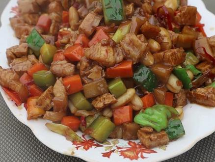 北方酱杂拌做法,回味80后的下酒菜,酱香可口。#杂拌 #美食#舌尖上的美食 #民间传统美食 @DOU+小助手