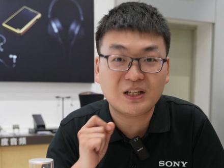 今天来盘一盘索尼产品中最像艺术品的蓝牙音箱——LSPX-S3晶雅音管!这个小家伙放在家里的客厅真的是毫无违和感,甚至周末晚上出去露营,也是不错的选择。#科技改变生活#索尼蓝牙音箱 #好物推荐🔥