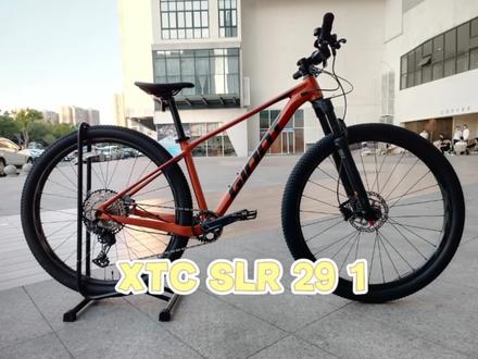 高端配置+如此好看的琥珀辉光橙=超高回头率,会是你吗?
捷安特XTC SLR 29 1:
顶级铝合金车架
线控锁死避震前叉
Shimano 12速
Shimano 油压碟刹
琥珀辉光橙,29寸#让骑行成为一种生活 #爱生活爱骑行 #我骑行我健康我快乐