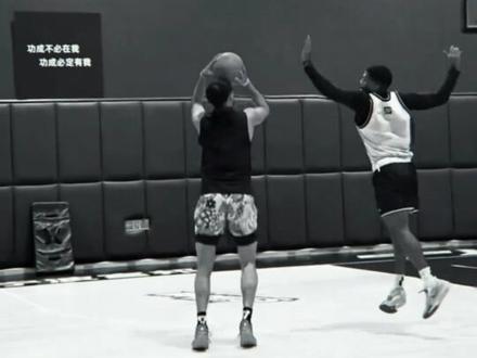 中国球员卡米然 G 联赛全明星追梦之旅!#那就看我的 #卡米然追梦之旅未完待续 #卡米然