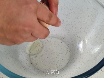 生日蛋糕自己在家做,简单又实惠,看过就会,50块能做两个,划算