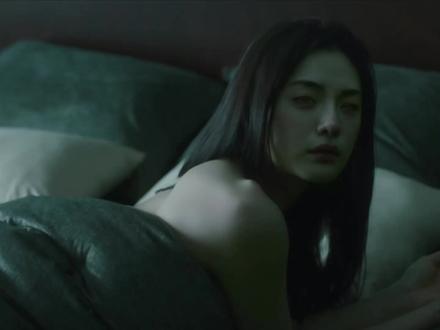 让我们把镜头聚焦在颜值天花板林珍娜! #女星推荐