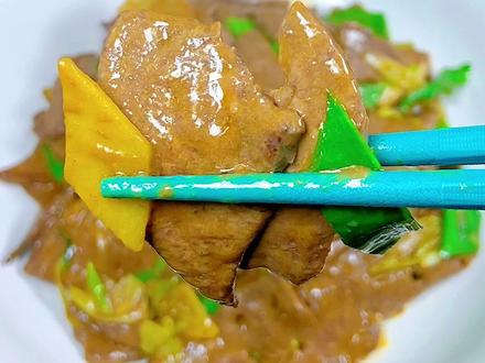 炒肉丝怎样炒好吃又嫩 b06dcdf71de778f7f276862c109bd894~tplv-dy-resize-origshort-autoq-75:330.jpeg?x-expires=2006874000&x-signature=bntMgsQNVvU%2FUbsTpwfWx%2F0OouE%3D&from=3213915784&s=PackSourceEnum_AWEME_DETAIL&se=false&sc=cover&biz_tag=pcweb_cover&l=2023080901404406EC77305E3FF042C306