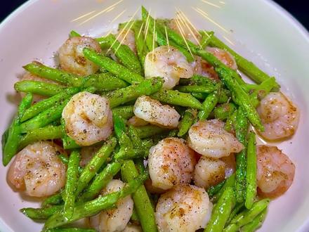 超鲜美的芦笋炒虾仁,一口沦陷!
脆嫩芦笋搭配Q弹虾仁,简单调味就巨好吃!#家常菜 #芦笋炒虾仁 #春日多巴胺美食 #春天吃口新鲜的 #满级吃商指南 |AI配音