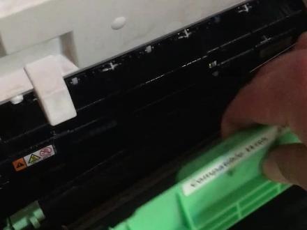 家里有联想M7206或兄弟1608打印机的,可以收藏一下,换新的粉盒或加完墨粉后,如果还提示更换粉盒,就可以试试粉盒清零复位!#家用打印机推荐 #打印机 #联想打印机清零方法 #奔图打印机小李哥 #打印机小李哥
