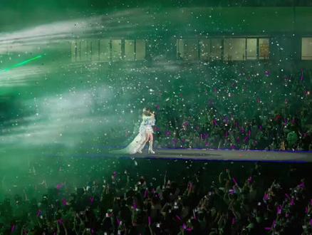 桂林音遇时光演唱会 支持一下桂林的文旅活动
心凌说朋友圈文案用:桂林山水甲天下🥳
#桂林音遇时光演唱会 #王心凌#BY2#张含韵#金莎