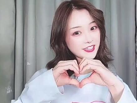 今天教大家如何轻松的完成一段手势舞