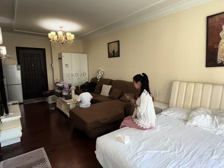 深度自驾新疆 逛吃霍尔果斯市 中哈免签30天 你们想去哈国玩吗? #新疆自驾游 #伊犁州 #伊宁市