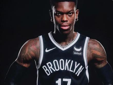 三方交易!正式达成!骑士国王公牛三方交易,国王得到亨特&骑士得到施罗德埃利斯#本赛季第一个三方交易 #施罗德被交易