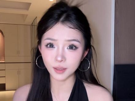 够“装”系列第一弹! 绝不让你翻车的全副武“装”身体素颜霜们 到底能打几分?
#身体素颜霜 #身体素颜霜测评 #无广测评 #美妆百万新星计划 #夏日好物