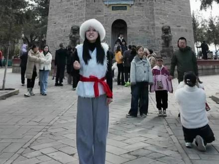 大年初一在宝塔山下朗诵《回延安》满满自豪感 #陕北延安 #延安 #陕北毛女女 #朗诵 #陕北方言