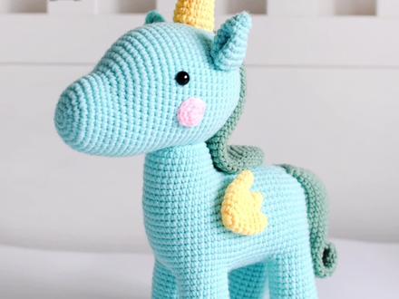 第四十七|独角兽教程㊼|守护着爱情,守护着家人,守护着自己~#手工 #礼物 #钩针编织