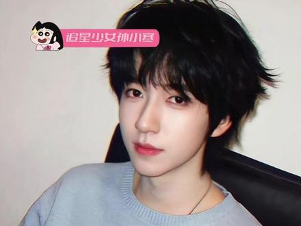 网上说说就算了,现实生活里,谁不想要贺峻霖这样的朋友 #贺峻霖 #E人 #贺峻霖深海环游记 #非去不可蓝冰季 #时代少年团