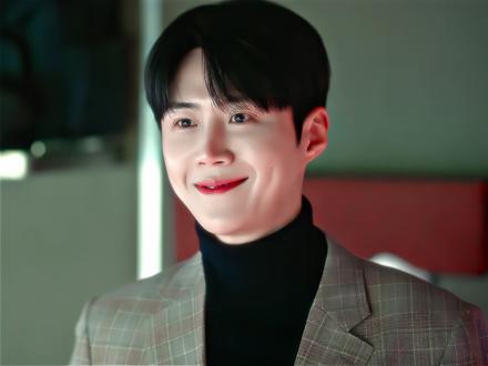 周浩镇xi 承认吧你早就在显示屏后一点点沦陷了#金宣虎 #高允真 #爱情怎么翻译 #韩剧