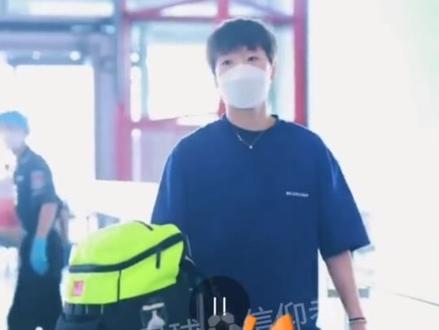 和#王曼昱 结婚,就问你敢不敢?行动派的机会永远比别人多,哈哈。#全世界最好的你 #闪闪发光的你 #乒乓球