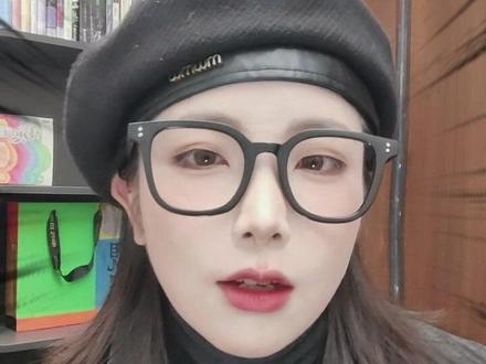 上多闪,拥有和娜扎 的合拍拍立得 #新年解锁多闪的自己 #多闪2026马上遇见 #多闪app