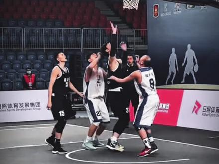 “短短几年 状态下滑如此严重” #王哲林