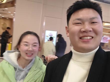 海底捞和三角洲联名啦,也是第一时间赶上了,里面赠送了兑换码!先抢先得#海底捞 #三角洲行动 #海底捞三角洲 #日常vlog #夫妻日常