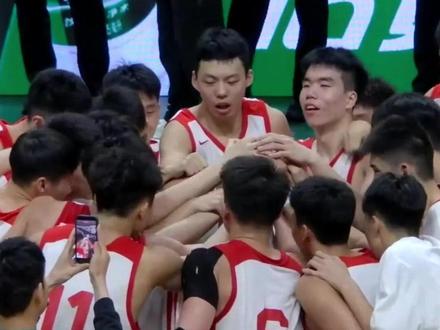 小伙子们经受住了考验!下一站见~#中国U17男篮热身赛三连胜 #中国U17男篮力克美国犹他预科 #国青男篮