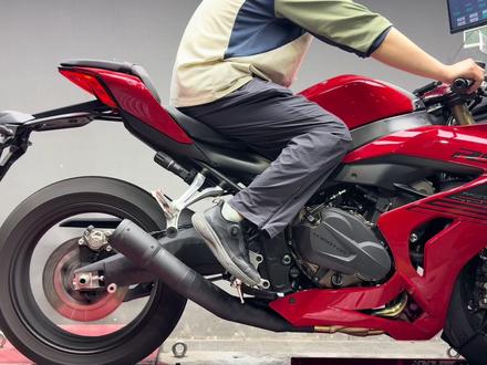 赛6RS 26款以前中尾段通用、26款头段不通用、备注年份、切记#赛800 #赛6RS #赛600RS #赛800RS #赛600