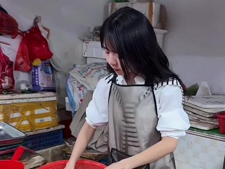 今天吃黄鳝炒苦麦菜
你们是怎么煮黄鳝的呢?#农村生活 #家常菜 #我的家乡我宣传 #青年创作者扶持计划