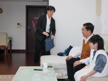 爷爷的难题:电视怎么看苏超? #苏超 #银发服务 #移动高清电视 #苏超联赛 #看比赛的仪式感