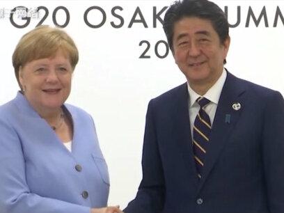 同样是二战战败国,为何德国能拥有军队,而日本只能成立自卫队? #日本 #二战 #历史 #美国 #