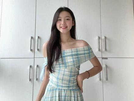 今天是蓝色格子 #穿搭 #甜妹 #fyp#手势舞