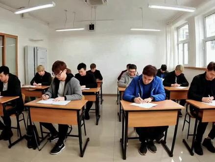 考公考编体检当天到底能不能喝水? 考公体检喝水会影响指标?
考公体检当天可喝200-300毫升温开水,不会稀释血液影响指标。人体血液总量大,喝的水很快被器官吸收,留在血液里的量极少。喝水还能让血液不粘稠、避免指标假性升高,让体检更舒服。真正影响体检结果的是熬夜、吃早餐、剧烈运动、焦虑等,而非喝水。关注老陈,体检不踩坑!#考公备考计划 #创作者中心 #创作灵感 #国考省考 #考公考编