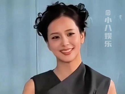 JISOO:红毯的尽头,也可以是山地的入口 #金智秀 #jisoo #爱豆 #同款#萨洛蒙JISOO