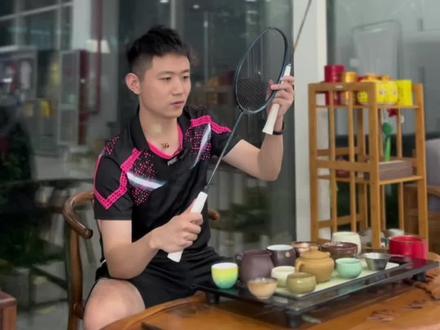 看看志田千阳同款怎么样?#羽毛球 #nf800pro #羽毛球拍