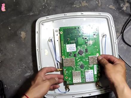 拆一个华为的大功率无线路由器,里面确实有料