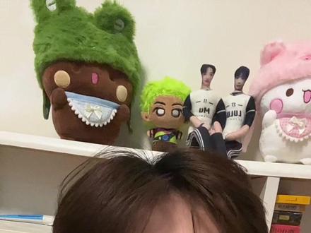 就橹穆cp的影响力展开探讨
#橹穆#王橹杰#穆祉丞#时代峰峻#cp