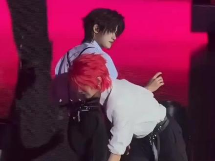 2026.2.28—3.1—3.2日
云熠澳门演唱会双人舞合集
1 Trou ble Maker
2 Oops
3 海芋恋