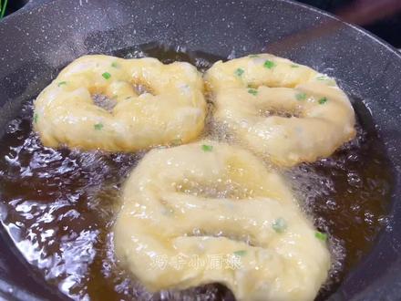 家里有面粉,试试河南特色美食油饼,也叫面拖,外焦里软蓬松劲道#油馍头 #油饼#面托#抖音美食