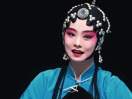 #上热门 千斤念白四两唱。汉剧小花旦郭伶怡的嘴皮子真溜👍👍👍汉剧《打灶神》片段,郭伶怡饰李三春 @DOU+上热门 @DOU来唱好戏 #弘扬戏曲文化 #谁说咱年轻人不爱看戏 @琥珀川川 @J-zh @Zeyiya @Zouühann @汉剧李爱 @鲁平1021