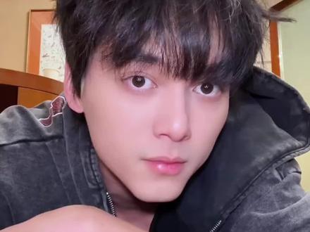 berber
好胜心这么强吗
张呈
好胜心这么强吗
#张呈#平板支撑挑战 #喜人奇妙夜 #喜人奇妙夜2#小力士