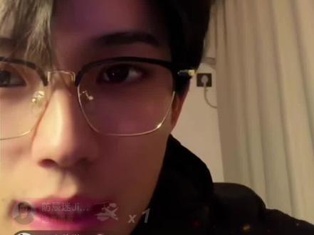 好可爱的小狗老师,人超级超级好@煮雨波 #直播录屏分享