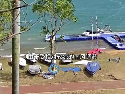 北方大面积高温,北方人要到广东避暑了 北方人你们这次真要去广东避暑了,北方大部分地区,5月12号开始迎来一波,35到37度的酷热天气,山河四省局部甚至超过40度。
#北方高温 #夏天 #北方40度高温 #广东避暑 #天气 @中国气象爱好者 @中气爱怎么说 @科普航