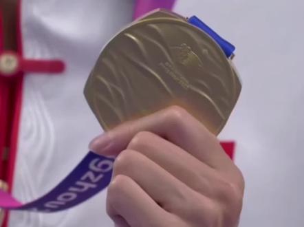 “循此苦旅,以达天际。”——15岁进入国家队,27岁东京奥运夺冠,30岁的汪顺仍站在赛场上……#汪顺 #世界冠军 #吃瓜 #向全世界安利 #潘展乐