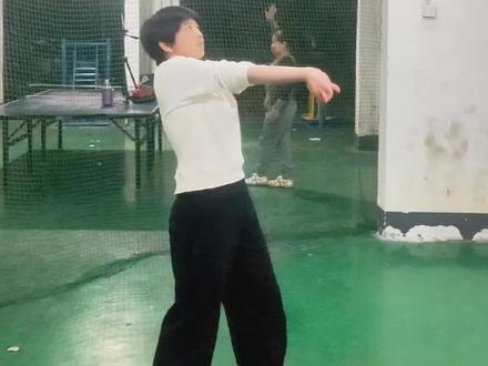 早练习、早纠正、早进步,初三体考才能得心应手,稳稳得分,体育不丢分,中考更轻松。#中考 #中考体育 #排球垫球 #体育教练 #初中生体育