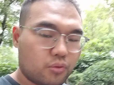 不要一味的用体重倍数给自己安慰,不管你是力量爱好者还是形体爱好者有效的增加瘦体重,来增加自己的负重水平是最有效的#力量训练 #力量举 #健身