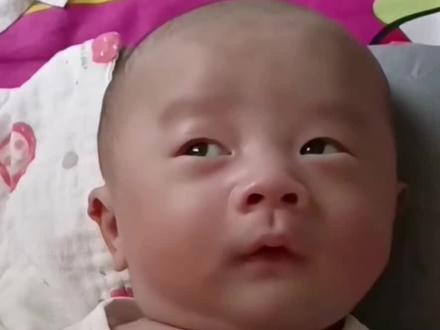 婴儿的开眼瞬间#搞笑 #搞笑视频 #搞笑配音